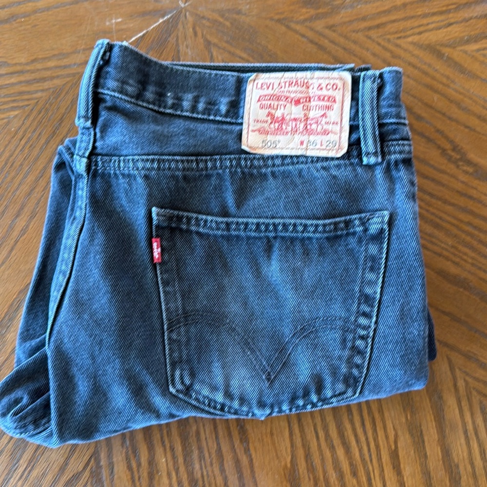 Levi 505 jeans